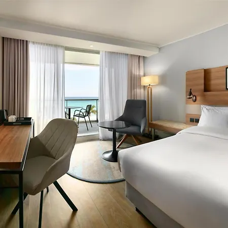 Radisson Blu Hotel Nice Exterior photo